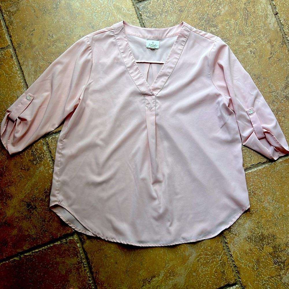 Tres Jolie blouse size S, fits loose and airy, soft blush pink